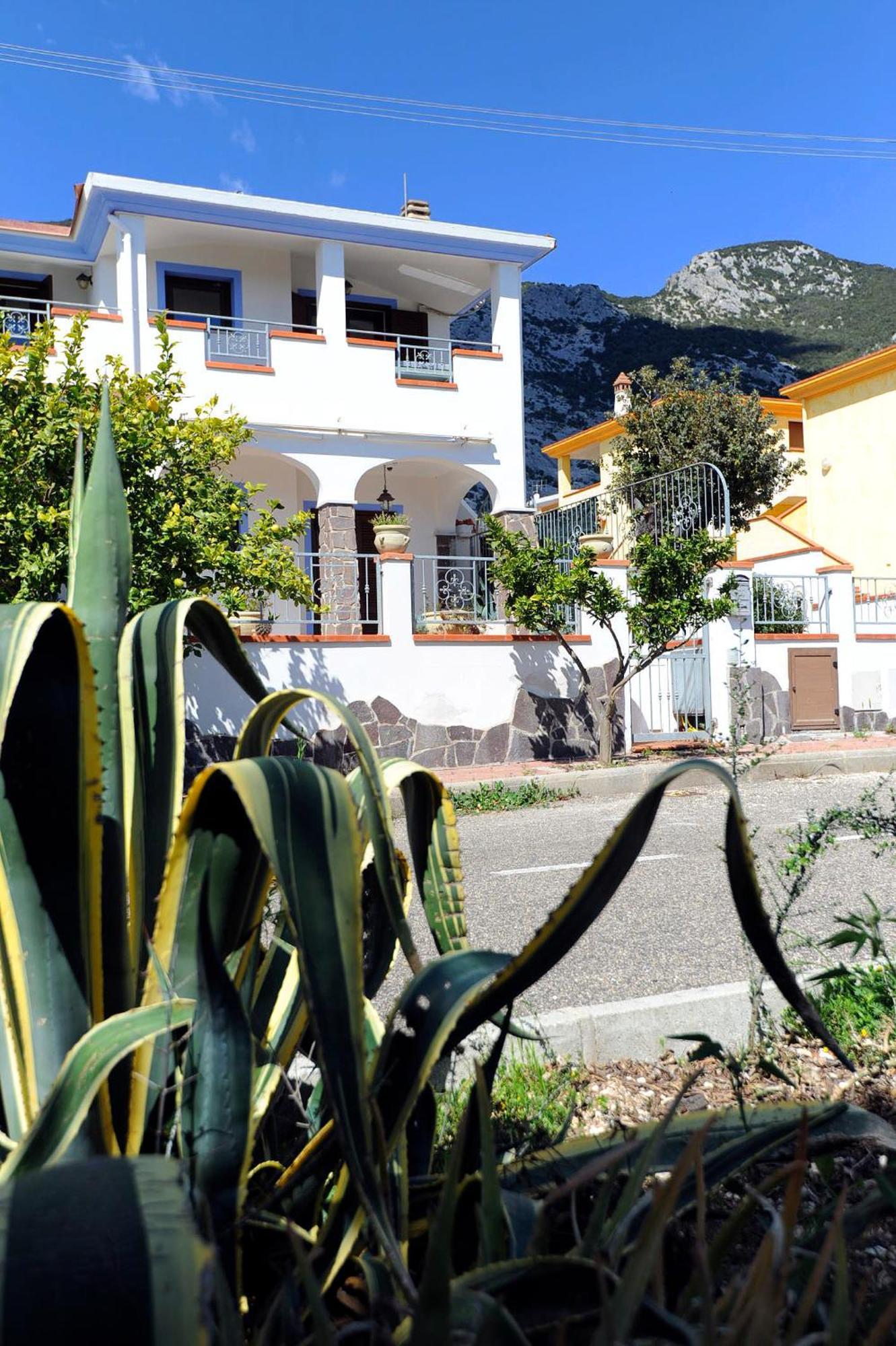 Suite Torrigiani Cala Gonone Εξωτερικό φωτογραφία